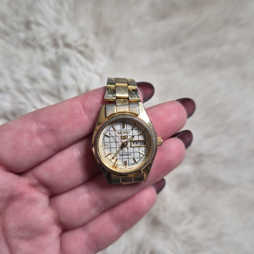 Vintage Seiko Watch For Parts Used Broken Gold Tone ✨️💫